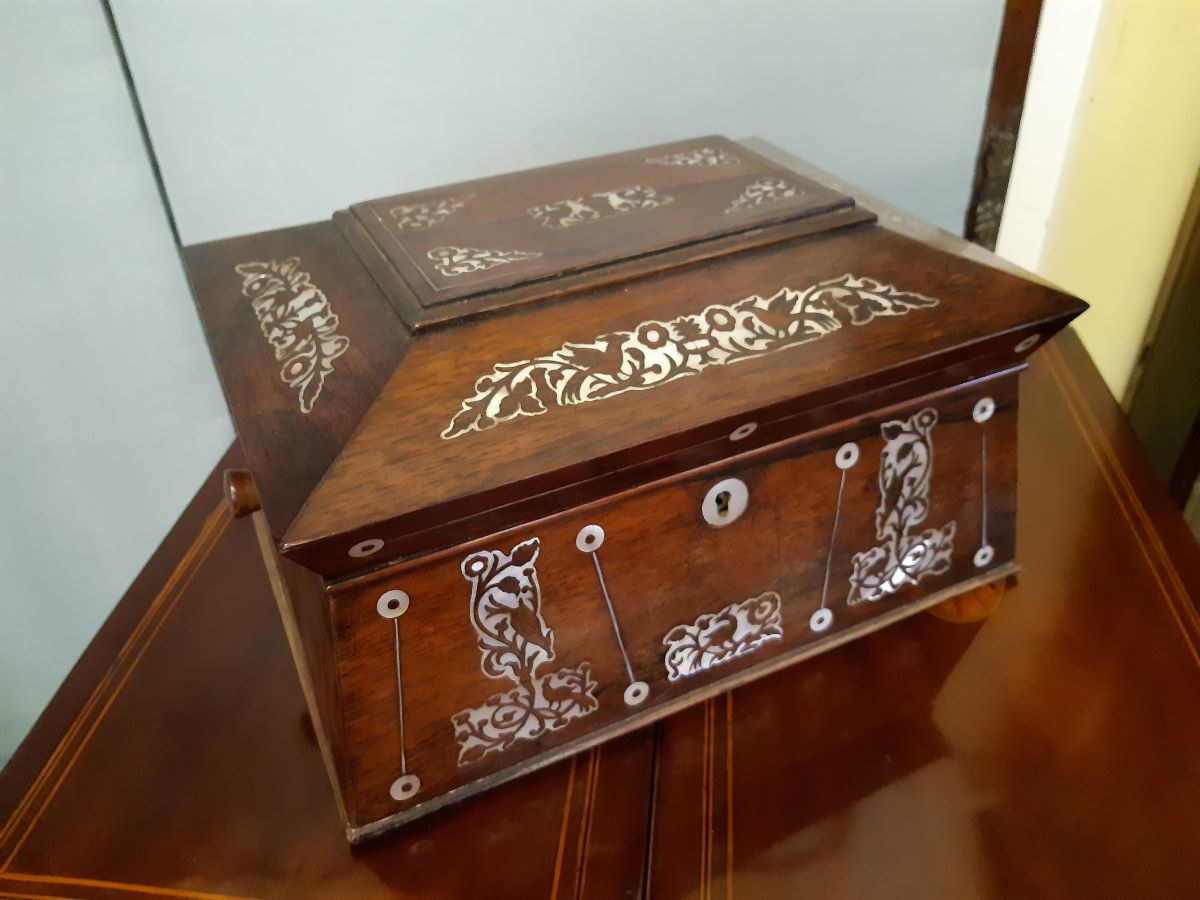 Early Victorian rosewood box